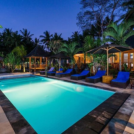 Lembongan D'Licks Villa ภายนอก รูปภาพ