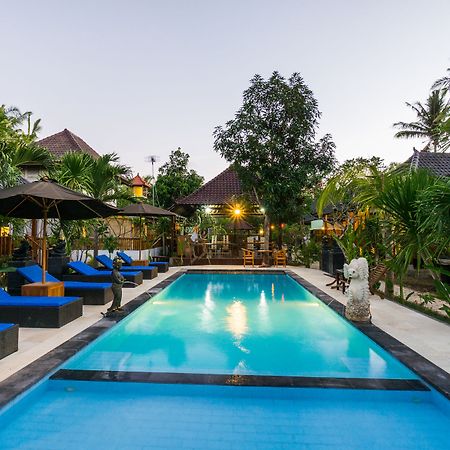 Lembongan D'Licks Villa ภายนอก รูปภาพ