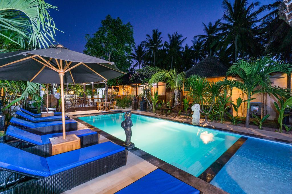 Lembongan D'Licks Villa ภายนอก รูปภาพ