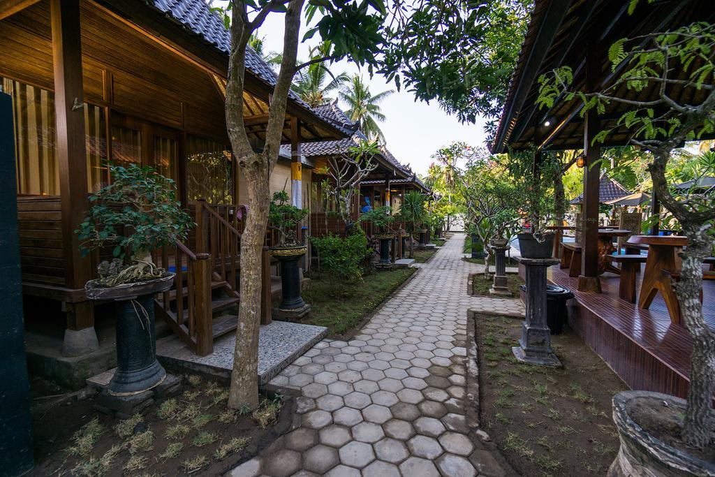 Lembongan D'Licks Villa ภายนอก รูปภาพ