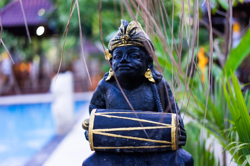 Lembongan D'Licks Villa ภายนอก รูปภาพ