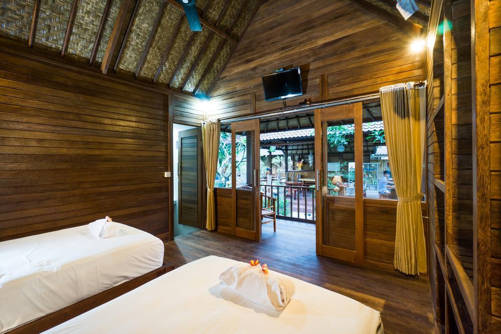 Lembongan D'Licks Villa ภายนอก รูปภาพ