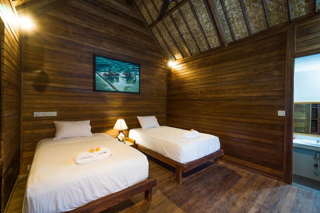 Lembongan D'Licks Villa ภายนอก รูปภาพ