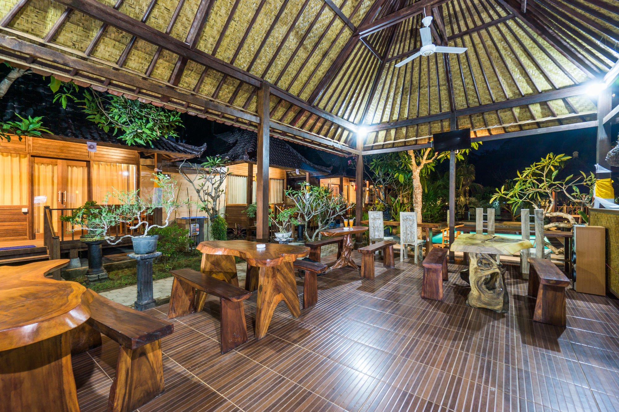 Lembongan D'Licks Villa ภายนอก รูปภาพ